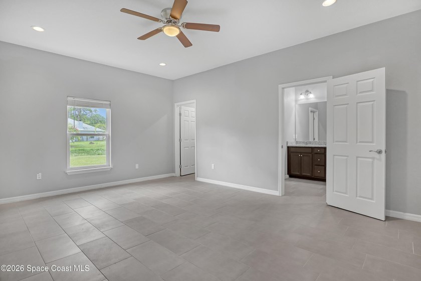 *Photos are of a similar model. This stunning 3 bedroom 2 - photo 11