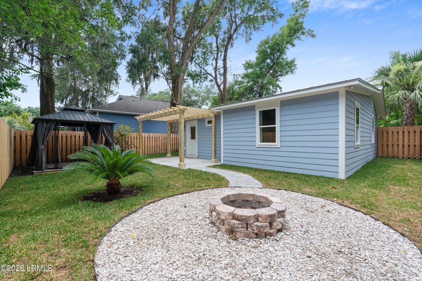 Welcome to 417 Waight Street, a turnkey Lowcountry home that has - photo 24