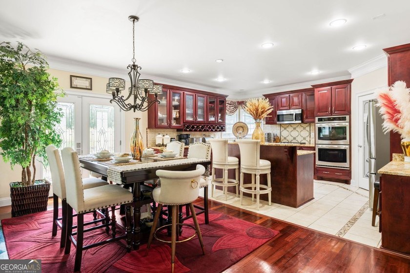 Set on two expansive lots within a private community, this - photo 19
