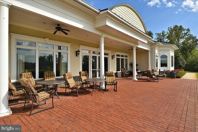 Welcome to refined living in the prestigious Beech Tree Gated - photo 22