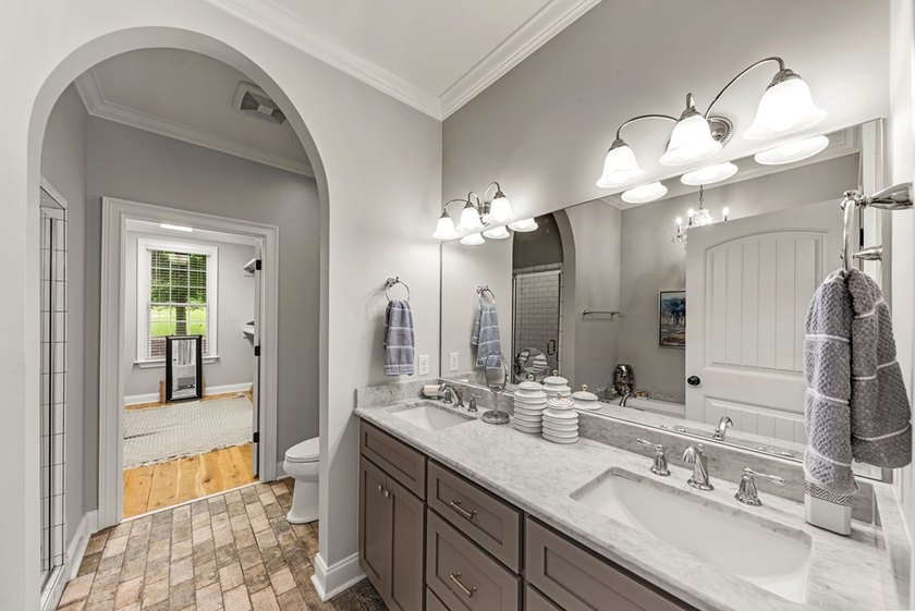 Welcome to 484 Eagles Way, in the gated Eagles Point - photo 29