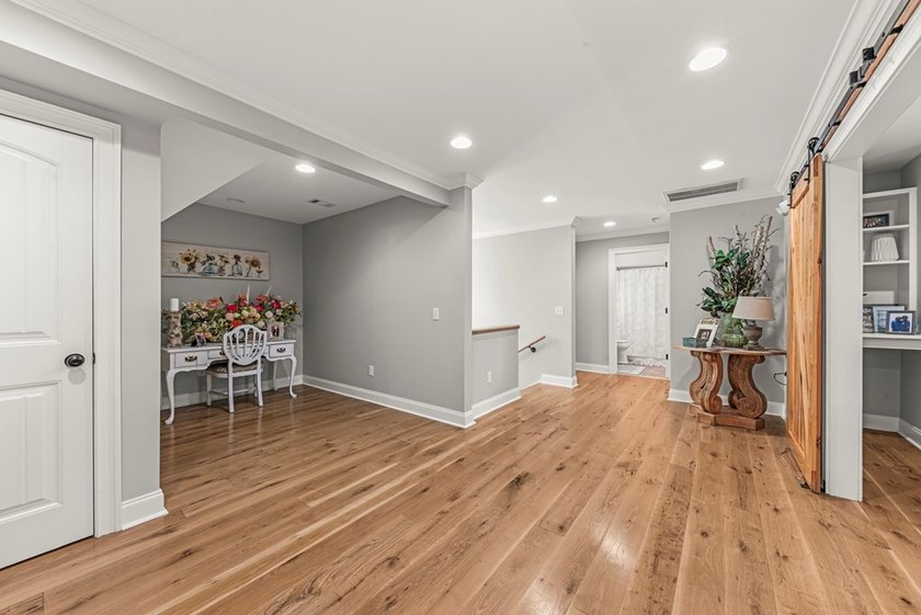 Welcome to 484 Eagles Way, in the gated Eagles Point - photo 39