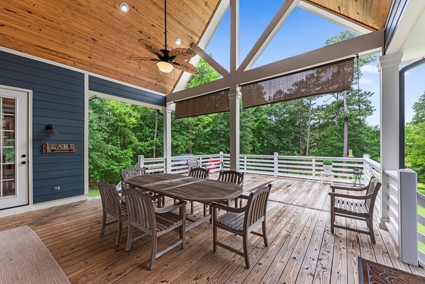 Welcome to 484 Eagles Way, in the gated Eagles Point - photo 44