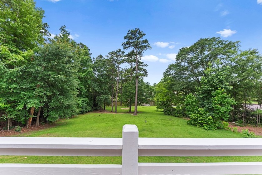 Welcome to 484 Eagles Way, in the gated Eagles Point - photo 45