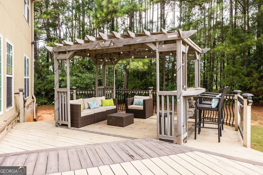 Set on two expansive lots within a private community, this - photo 47