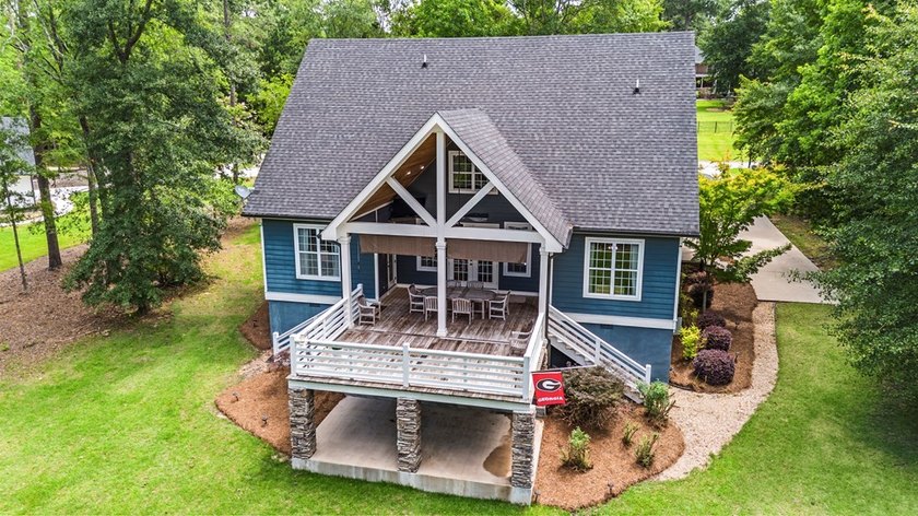 Welcome to 484 Eagles Way, in the gated Eagles Point - photo 50