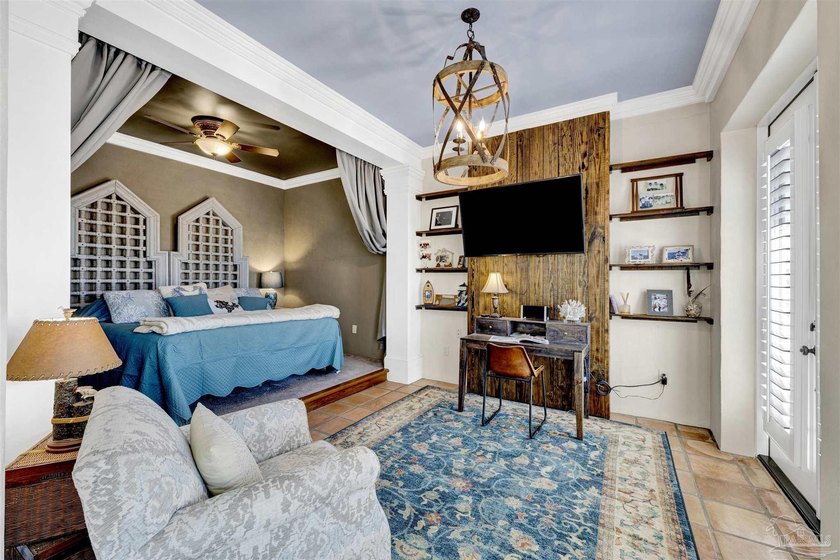 DISCOVER THE ULTIMATE MEDITERRANEAN-STYLE RETREAT IN THE HEART - photo 22