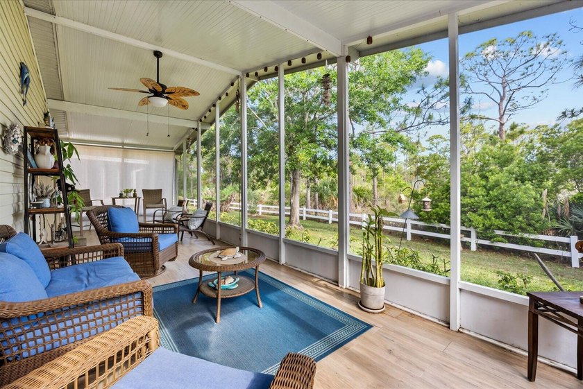 Florida living at its finest in this fully updated Presidents - photo 28