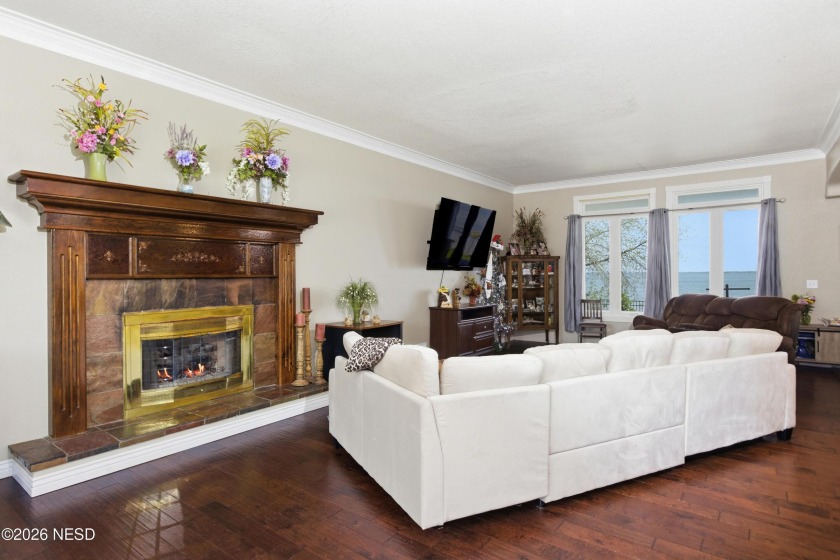 Stunning 2 story home on Lake Kampeska - photo 5