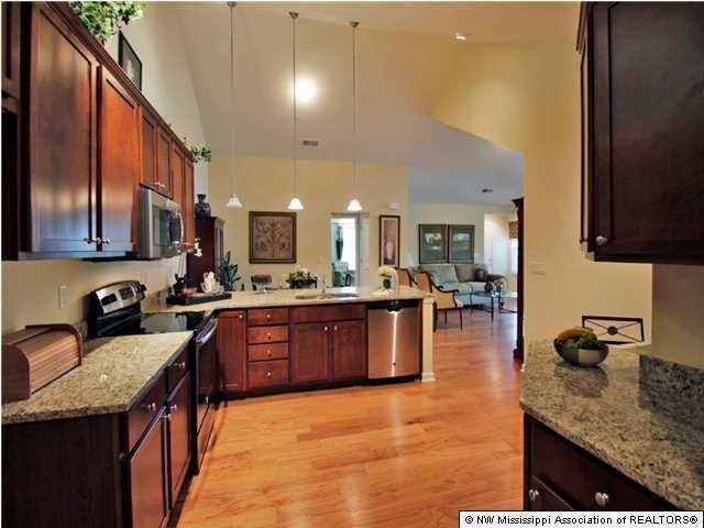 Located with beautiful views all around! The Oaks of Parkview - photo 17