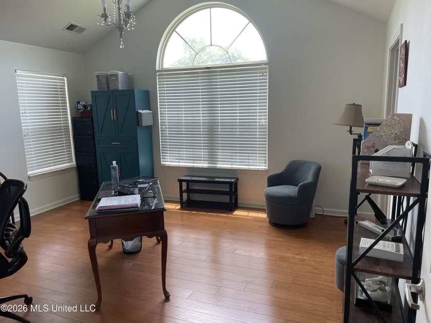 Located with beautiful views all around! The Oaks of Parkview - photo 27