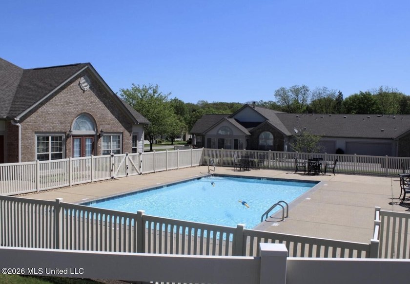 Located with beautiful views all around! The Oaks of Parkview - photo 33