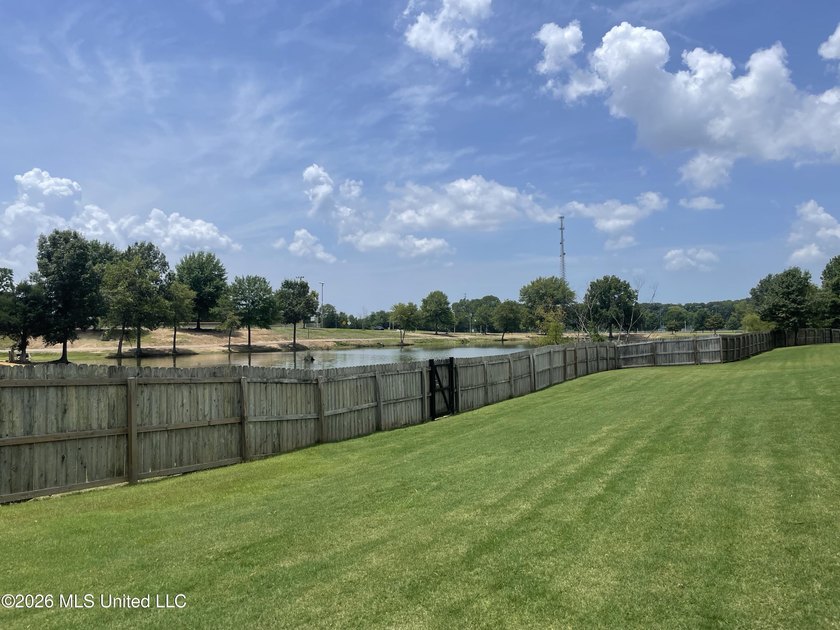 Located with beautiful views all around! The Oaks of Parkview - photo 39