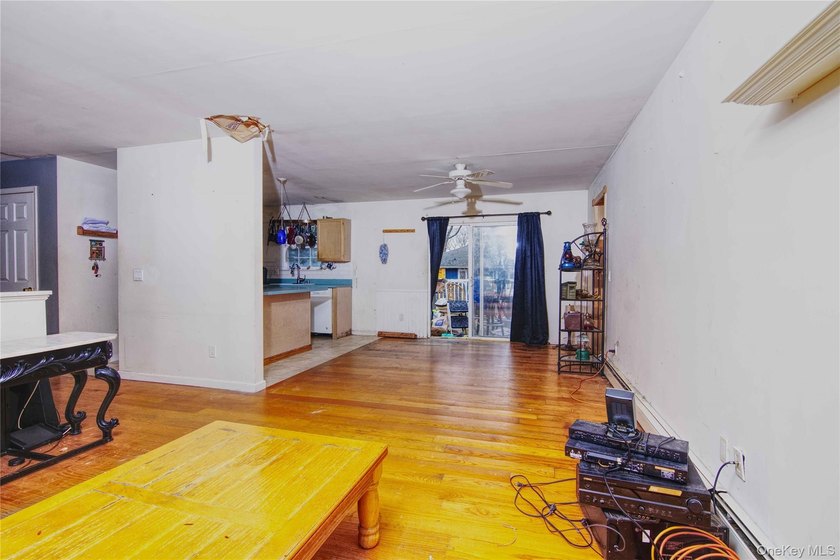 Generous layout with room for extended living, this spacious - photo 8