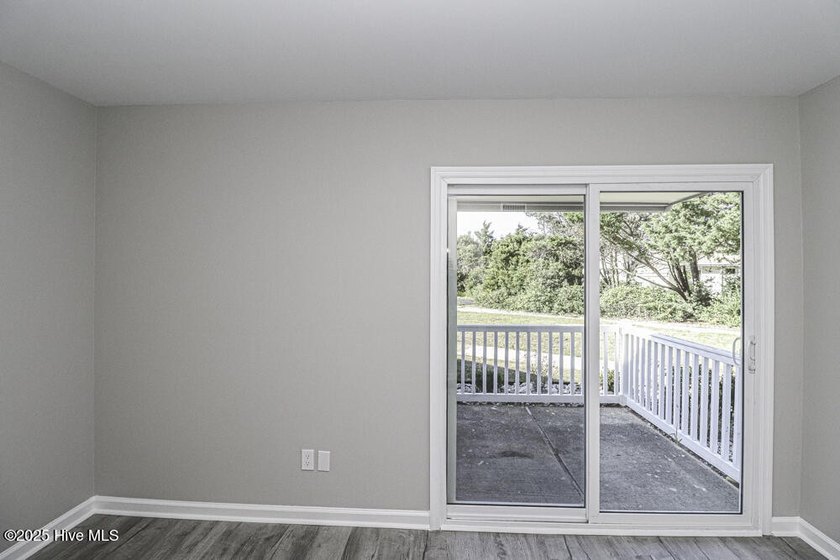 Welcome to this beautifully remodeled 2-bedroom, 2.5-bathroom - photo 13