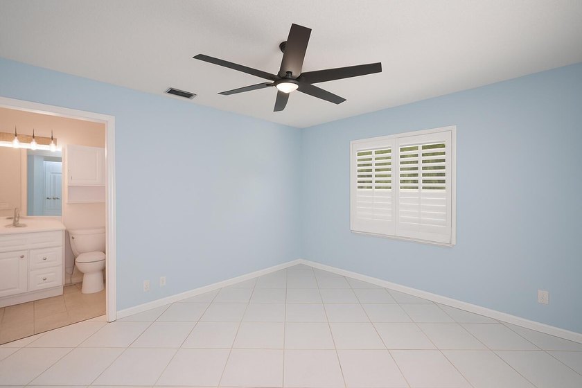 Experience the best of both worlds with this beautifully - photo 30