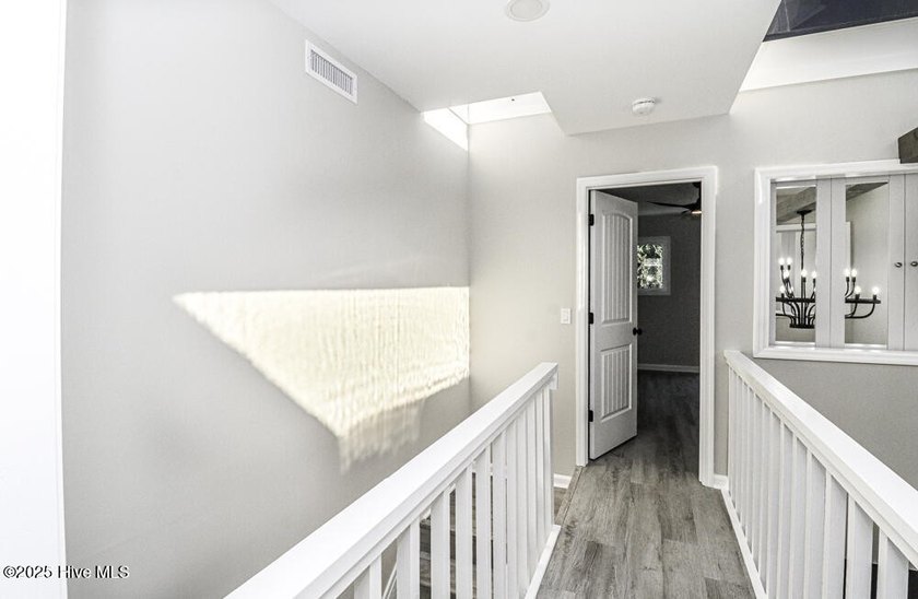 Welcome to this beautifully remodeled 2-bedroom, 2.5-bathroom - photo 31