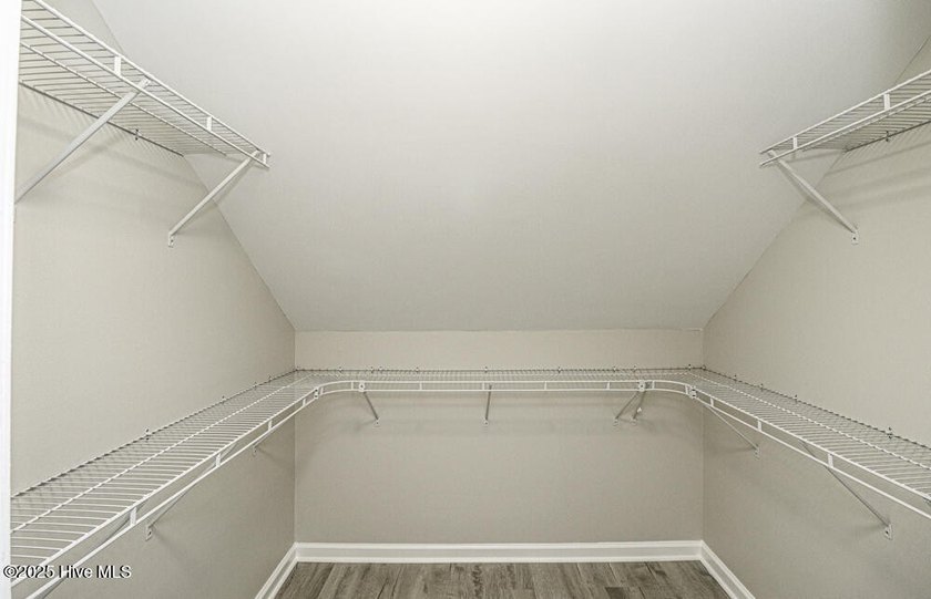 Welcome to this beautifully remodeled 2-bedroom, 2.5-bathroom - photo 34