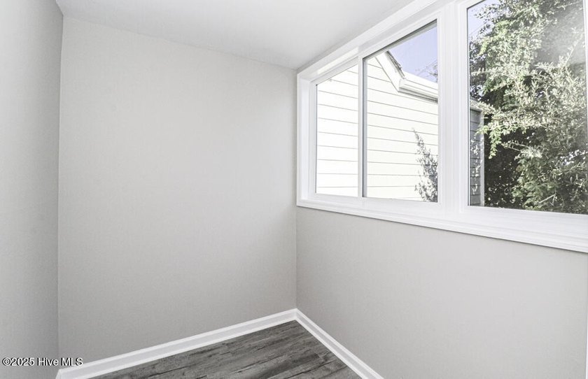 Welcome to this beautifully remodeled 2-bedroom, 2.5-bathroom - photo 40