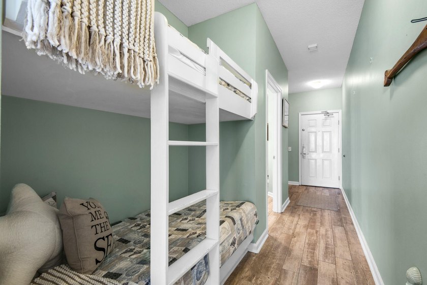 This turnkey, fully furnished 1-bedroom condo at Majestic Sun - photo 12