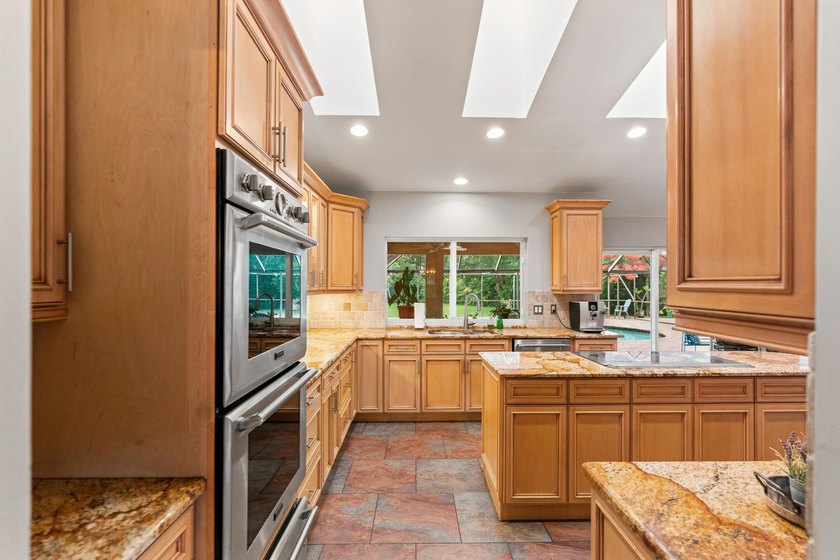 Experience the lifestyle you've been dreaming of in this - photo 14