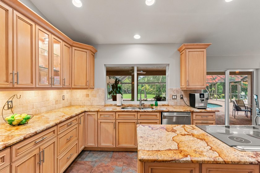Experience the lifestyle you've been dreaming of in this - photo 15