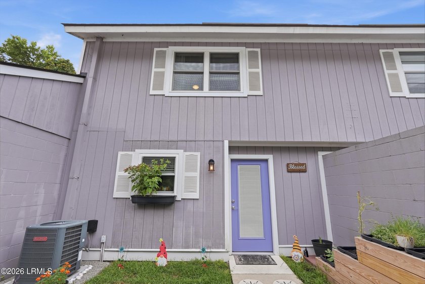 Welcome to your beautifully renovated, low-maintenance oasis in - photo 28