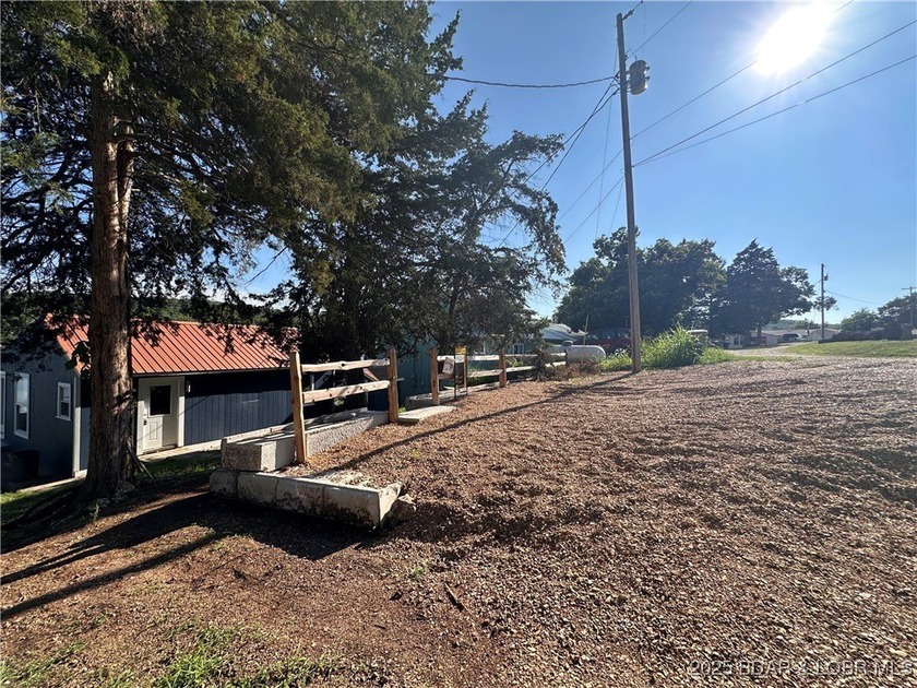 Experience the Ultimate Turnkey Lake Life! Escape to the 66MM - photo 11