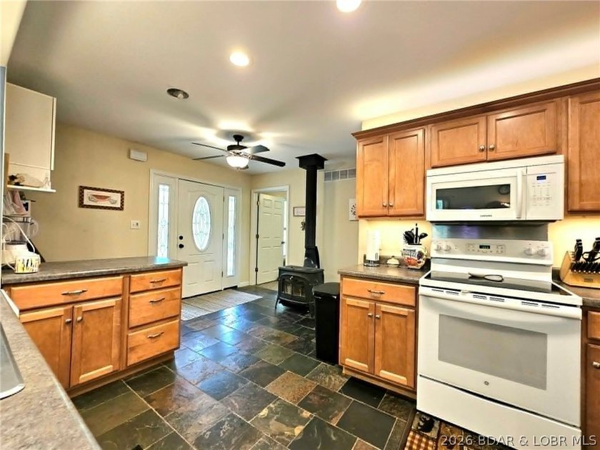 SHOW FOR BACKUPS. Instant equity with this home, priced below - photo 18