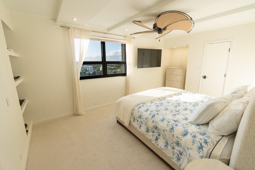 Beautifully remodeled 2-bedroom, 2-bath residence located in the - photo 27