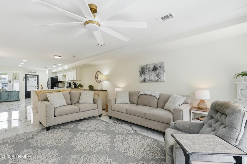 Experience the best of Lowcountry waterfront living at Mariners - photo 19