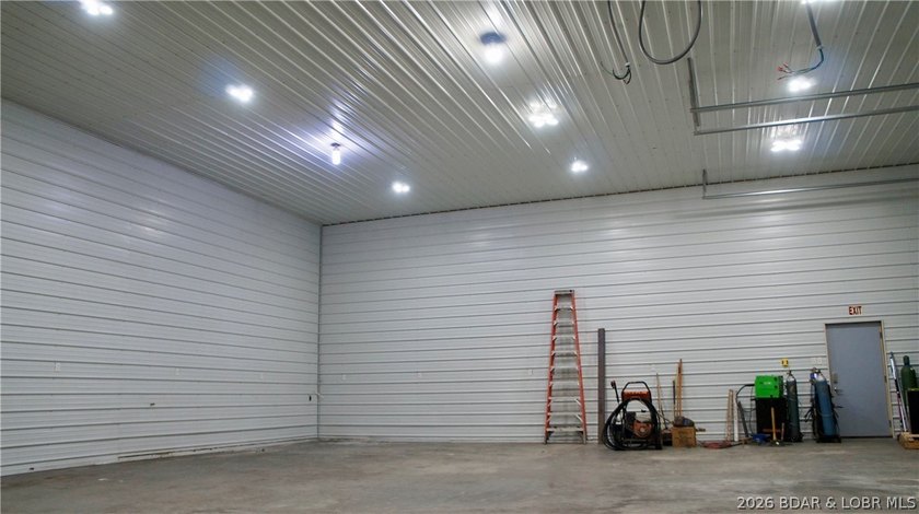 Incredible opportunity for a small business, or manufacturing - photo 32