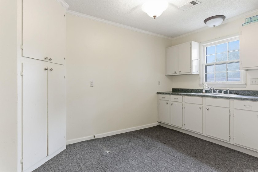 This free-standing 1,600 SF office building is ideally - photo 11
