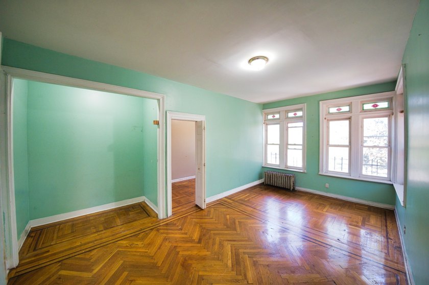 This expansive 4,000-square-foot Brooklyn residence presents a - photo 11