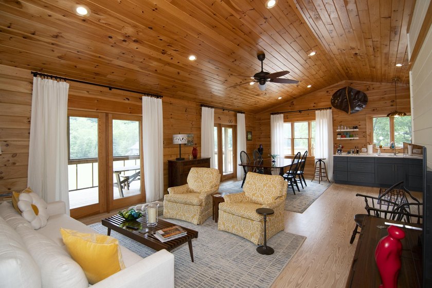 Welcome to this beautifully renovated log home tucked away in a - photo 12