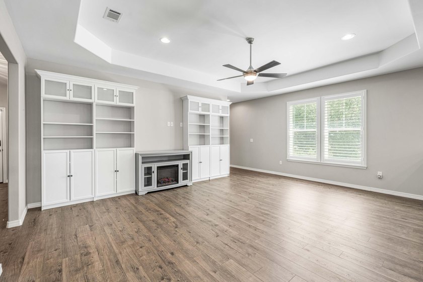 Thoughtfully designed around comfort, functionality, and its - photo 13