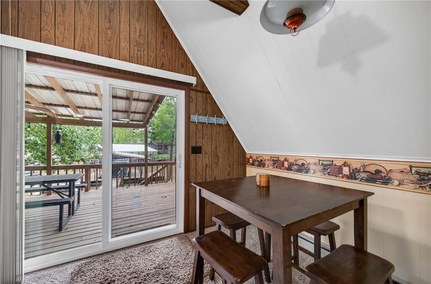 Charming A-frame lakefront retreat in Ivy Bend at the 58-mile - photo 24