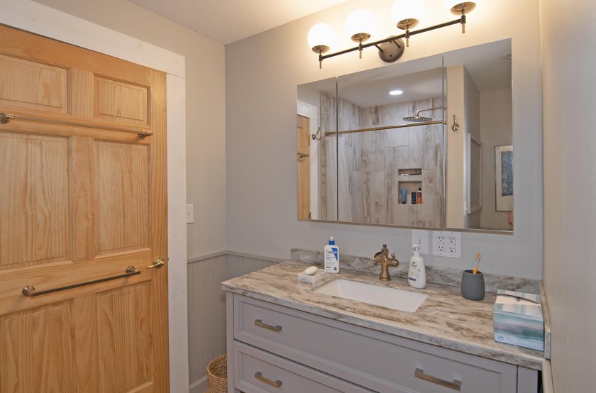 Welcome to this beautifully renovated log home tucked away in a - photo 29