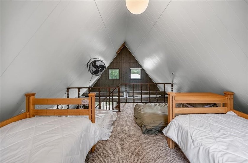 Charming A-frame lakefront retreat in Ivy Bend at the 58-mile - photo 30