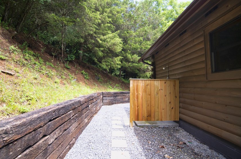 Welcome to this beautifully renovated log home tucked away in a - photo 47
