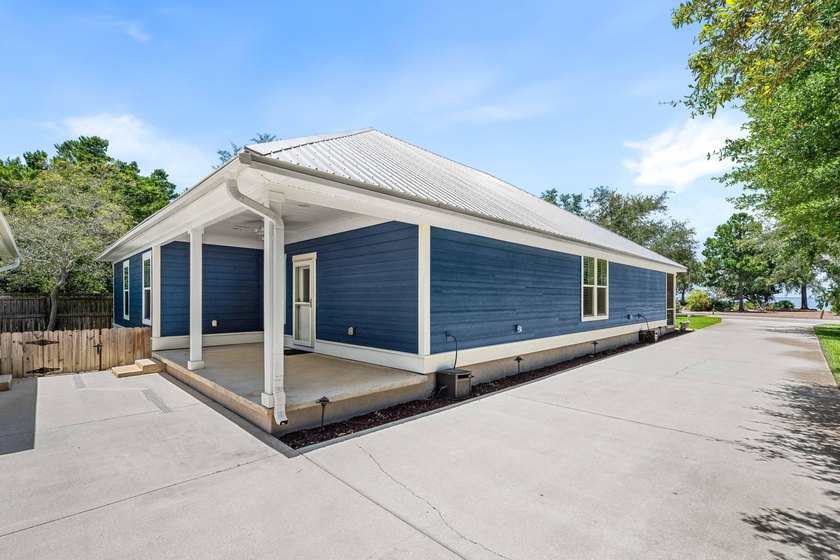 Thoughtfully designed around comfort, functionality, and its - photo 49