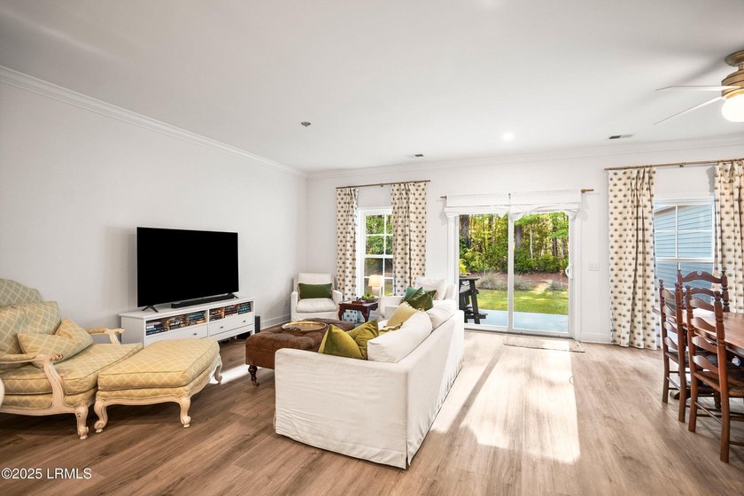 Built in 2021 by renowned local builder Allen Patterson, this - photo 15