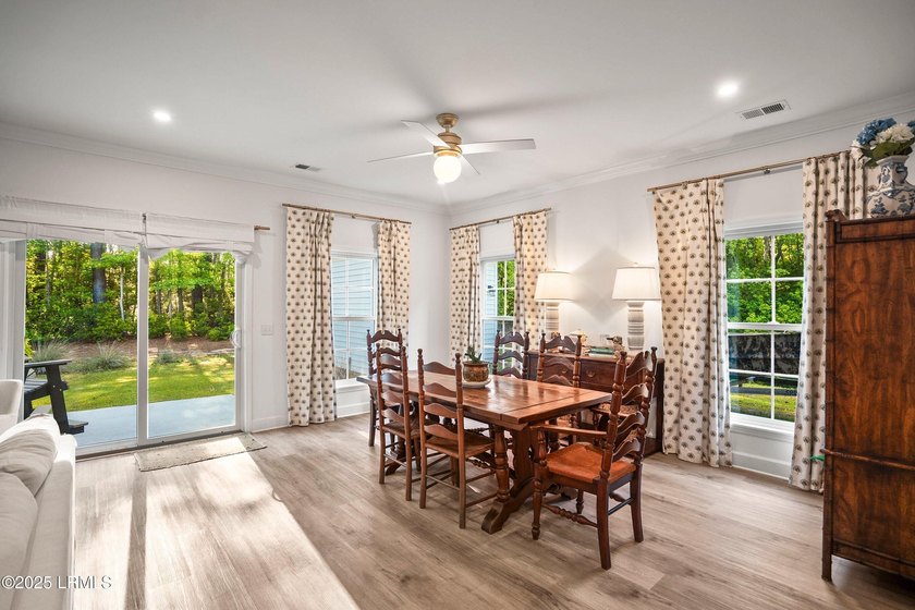 Built in 2021 by renowned local builder Allen Patterson, this - photo 19