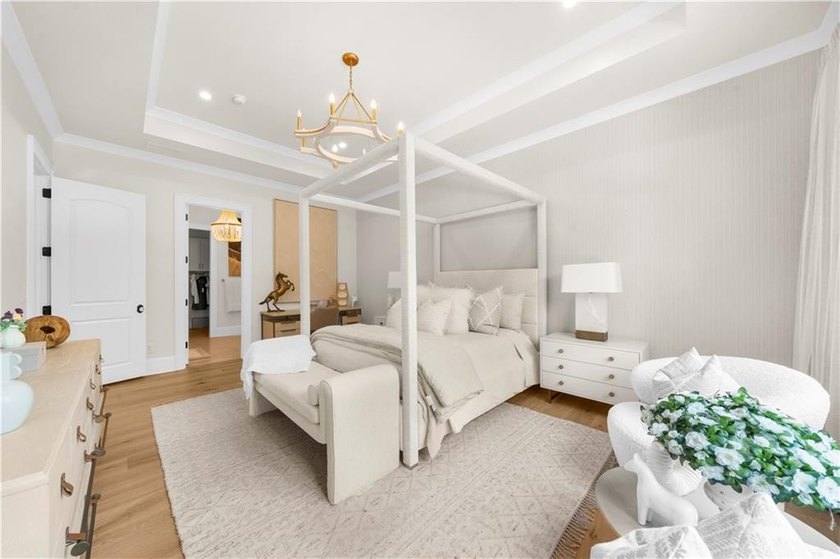 Stunning French Country estate custom built by Smith &amp; Kennedy - photo 46