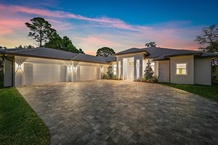 Back on market and priced below recent appriasal, this newly - photo 2