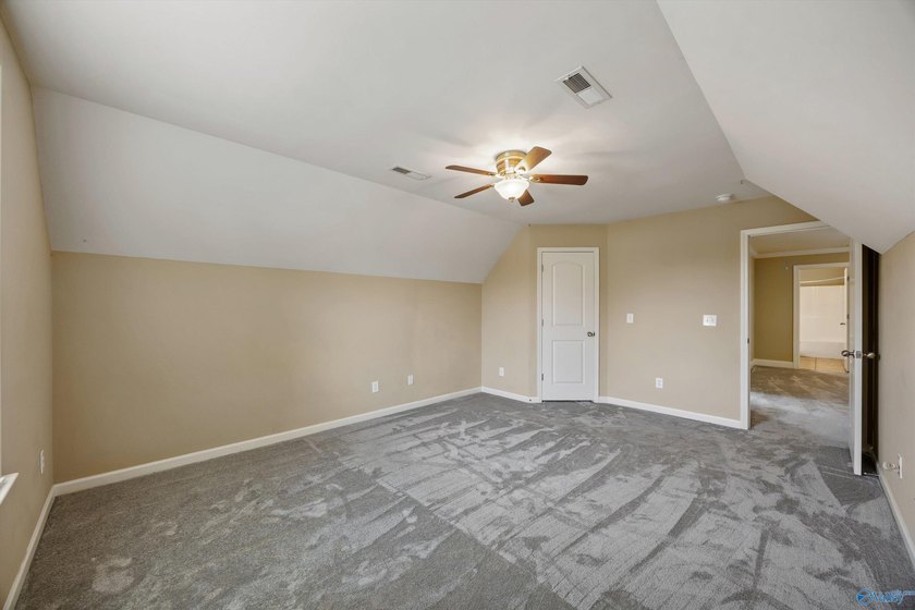 Located in the beautiful Lake Forest subdivision, this home - photo 26