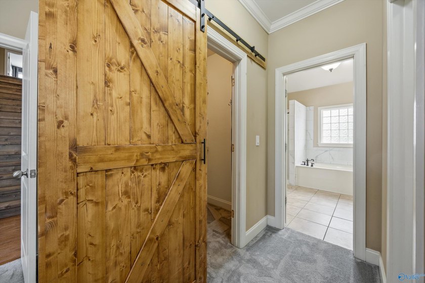 Located in the beautiful Lake Forest subdivision, this home - photo 29