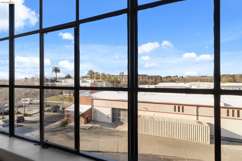 Live, work, and create in this light-filled loft at Emeryville's - photo 21