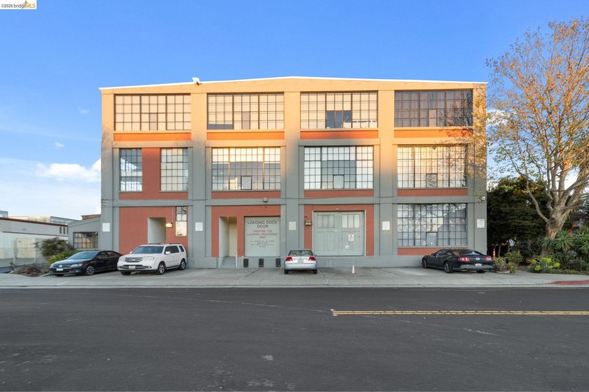Live, work, and create in this light-filled loft at Emeryville's - photo 42