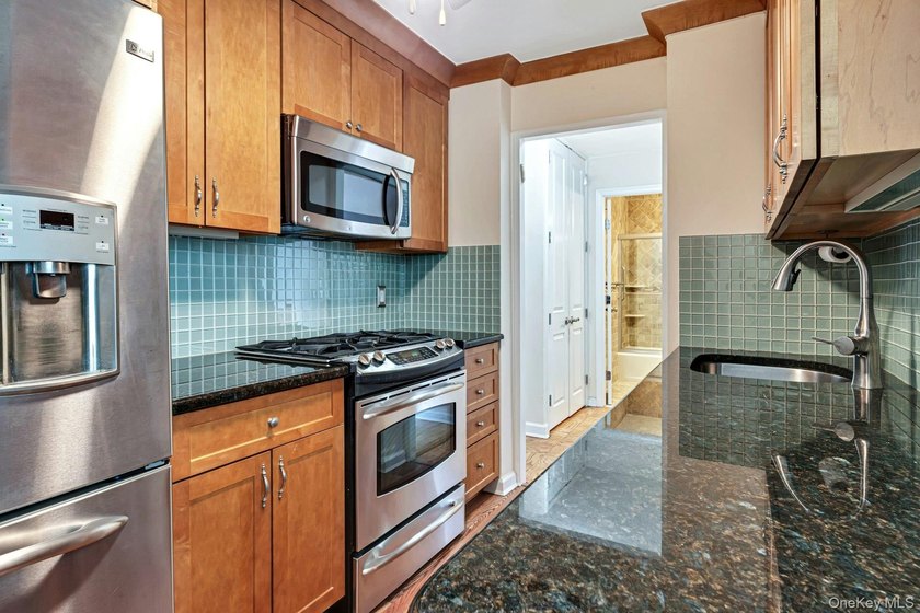 Stunning south views await you in this Kennedy House high-floor - photo 15
